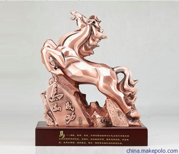 探索深圳金属成功马奖杯 工艺、寓意与市场供应